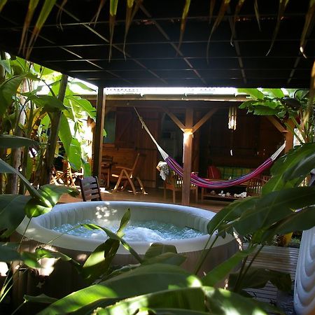 Kaz Creole Aventure Tropicale Insolite, Fibre, Jardin Et Jacuzzi Prives Saint-Francois  Dış mekan fotoğraf